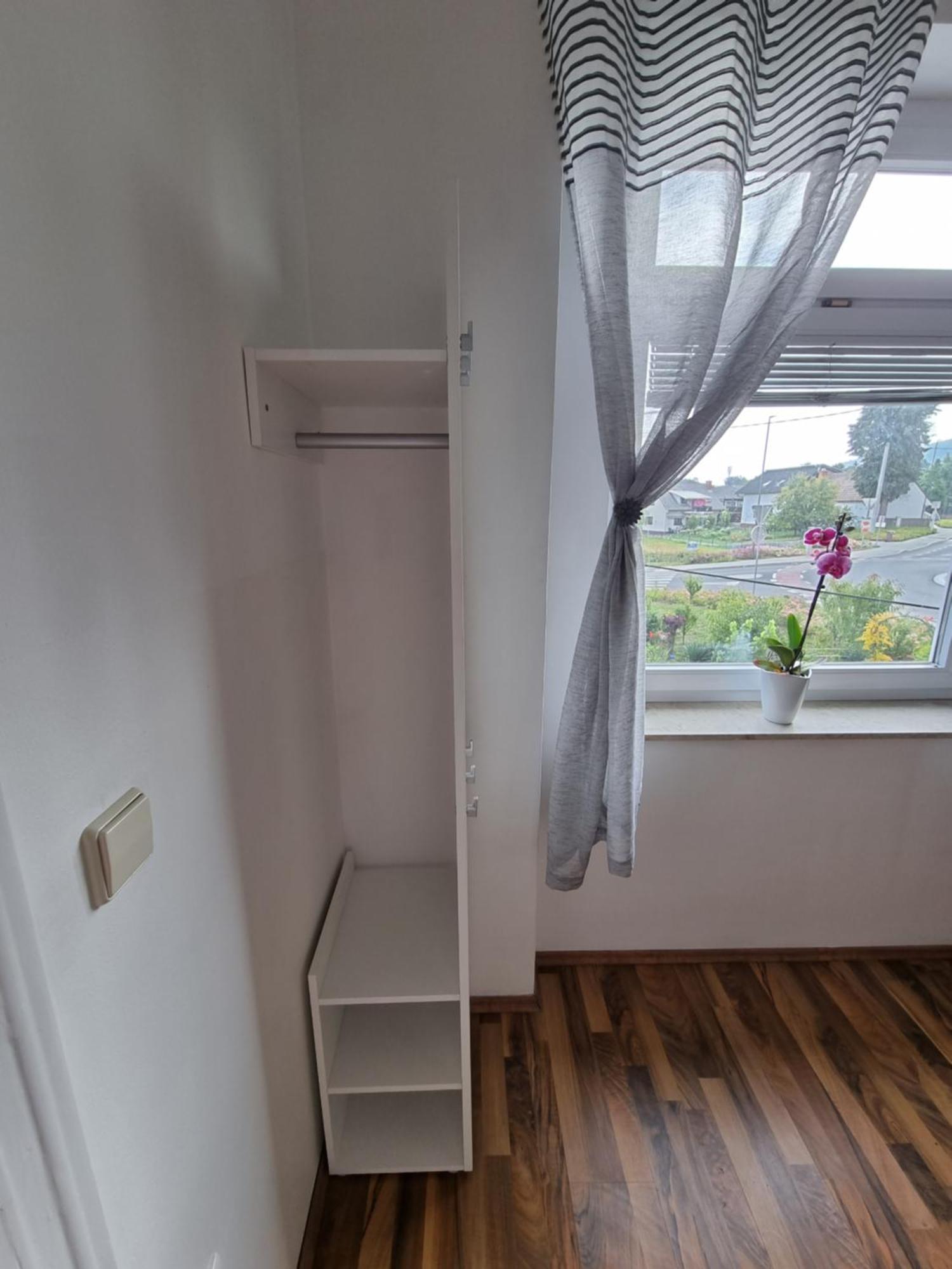 Apartment Soba 4 V Pekrski