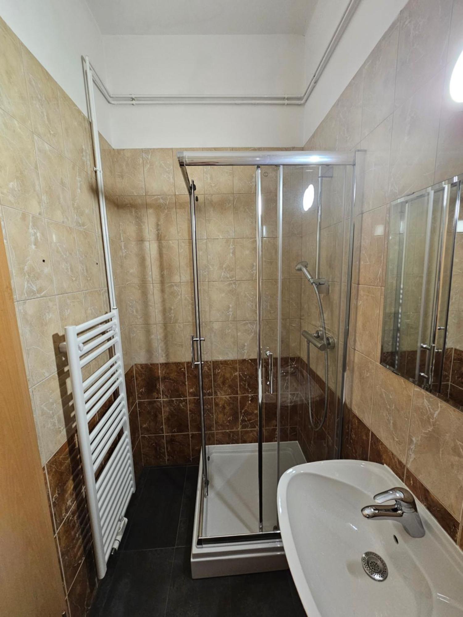 Apartment Soba 4 V Pekrski